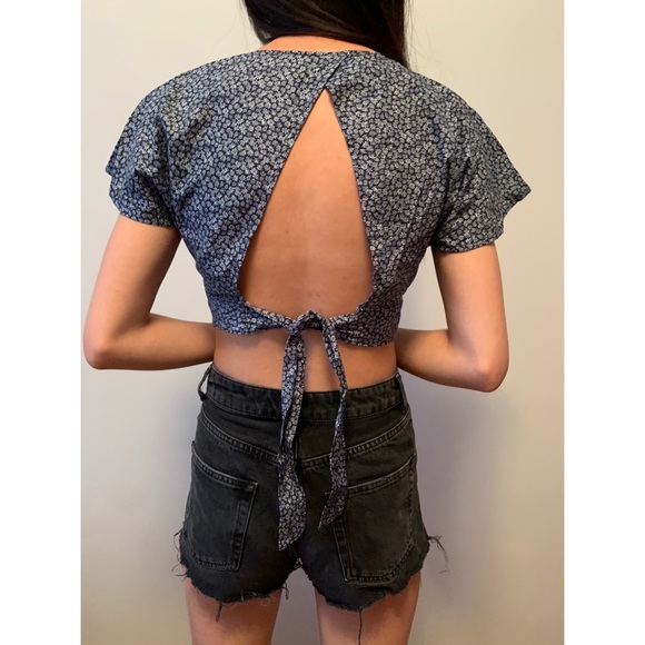Floral crop top - Picture 2 of 2